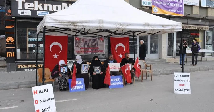 HDP önündeki evlat nöbeti devam ediyor
