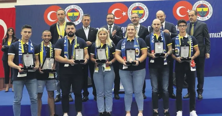 Kasapoğlu: Bizi gururla temsil ettiniz