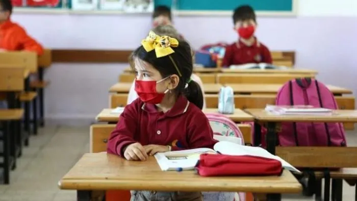 MEB açıkladı: Okullarda yüz yüze eğitim nasıl olacak? 2021- 2022 Okula gitmek zorunlu mu ve yüz yüze eğitim haftada kaç gün?