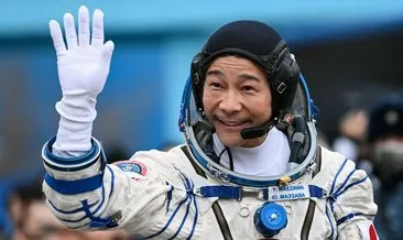Uzay turistleri yola çıktı! Japon milyarder Rus roketle fırlatıldı