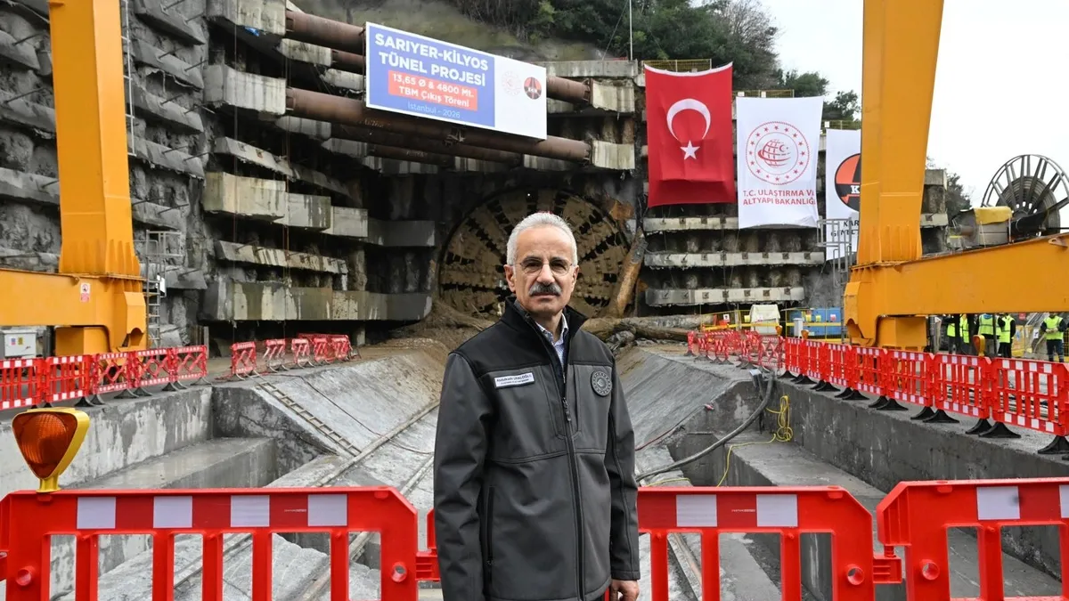 İstanbul’da 35 dakikalık yol 5 dakikaya düşecek! Bakan Uraloğlu Sarıyer-Kilyos Tüneli için tarih verdi İstanbul’da 35 dakikalık yol 5 dakikaya düşecek! Bakan Uraloğlu Sarıyer-Kilyos Tüneli için tarih verdi