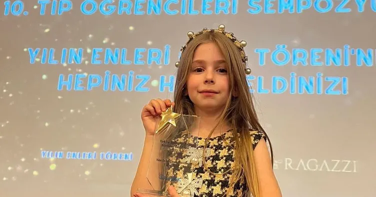 Bir Küçük Gün Işığı’na anlamlı ödül! Azra Aksu’ya yılın en iyi çocuk oyuncusu ödülü verildi!