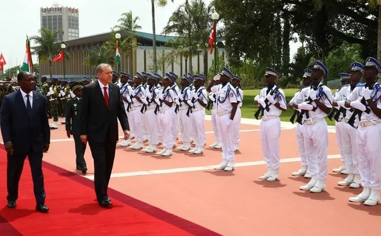 Cumhurbaşkanı Erdoğan, Fildişi Sahili Başkanlık Sarayı’nda