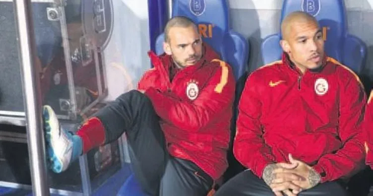 Sneijder topu yönetime atıyor