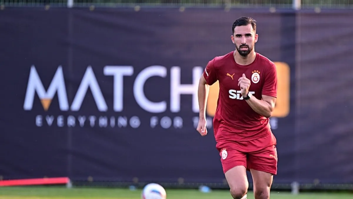 GALATASARAY HABERLERİ: Emin Bayram imza için yola çıktı