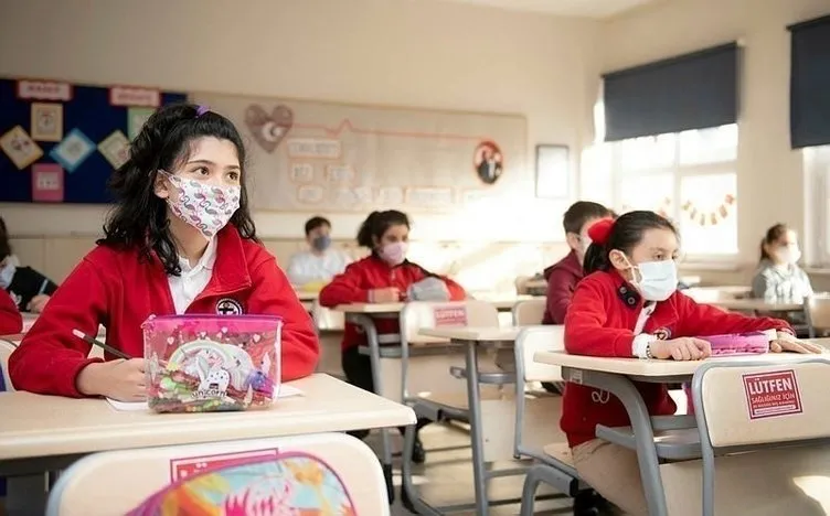 İstanbul’da okullar kapanacak mı? Okullar kapandı mı, hangi illerde? Uzaktan eğitim ve yüz yüze eğitimde son gelişmeler