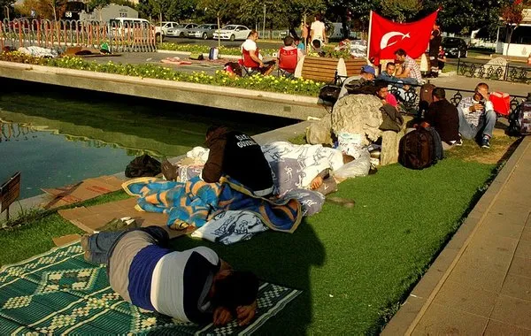 Bir yanda işçi kıyımı bir yanda ballı maaş