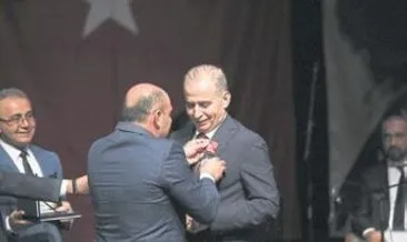 Başkan Zolan’a madalya verildi