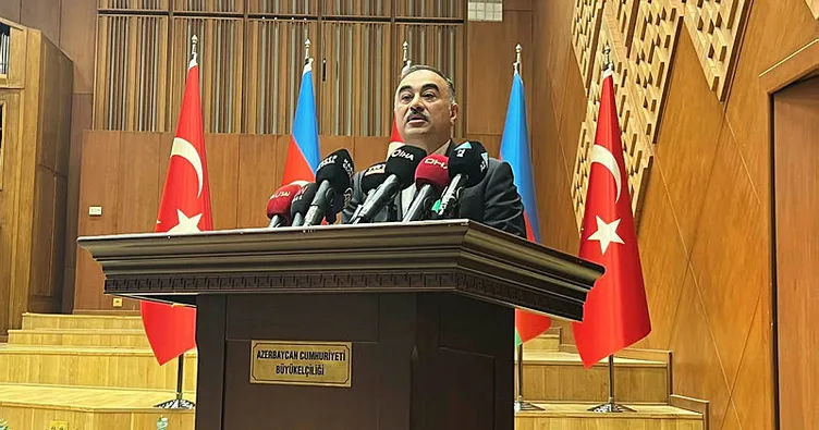 Azerbaycan Şehitlerini Anma Günü programında duygusal anlar yaşandı