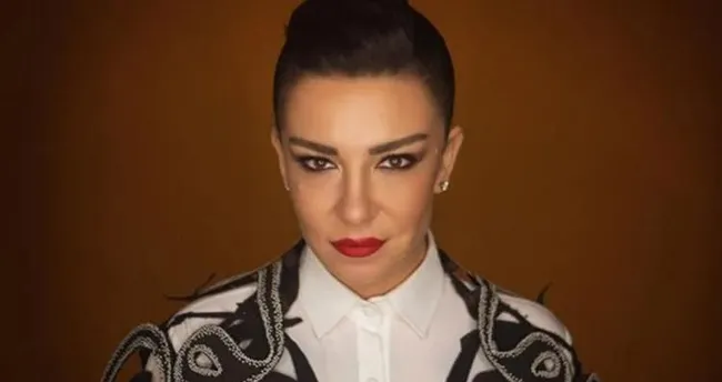Başına çakmak atılan Fatma Turgut konuştu: Dilerim başka sanatçılar yaşamaz Başına çakmak atılan Fatma Turgut konuştu: Dilerim başka sanatçılar yaşamaz