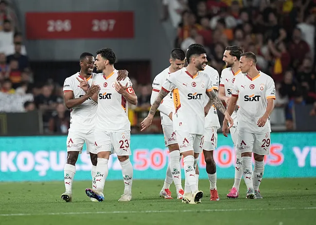 sampiyon-galatasaray-goztepeyi-iki-golle-gecti-kaan-ayhandan-sik-gol-1748109843322.jpeg