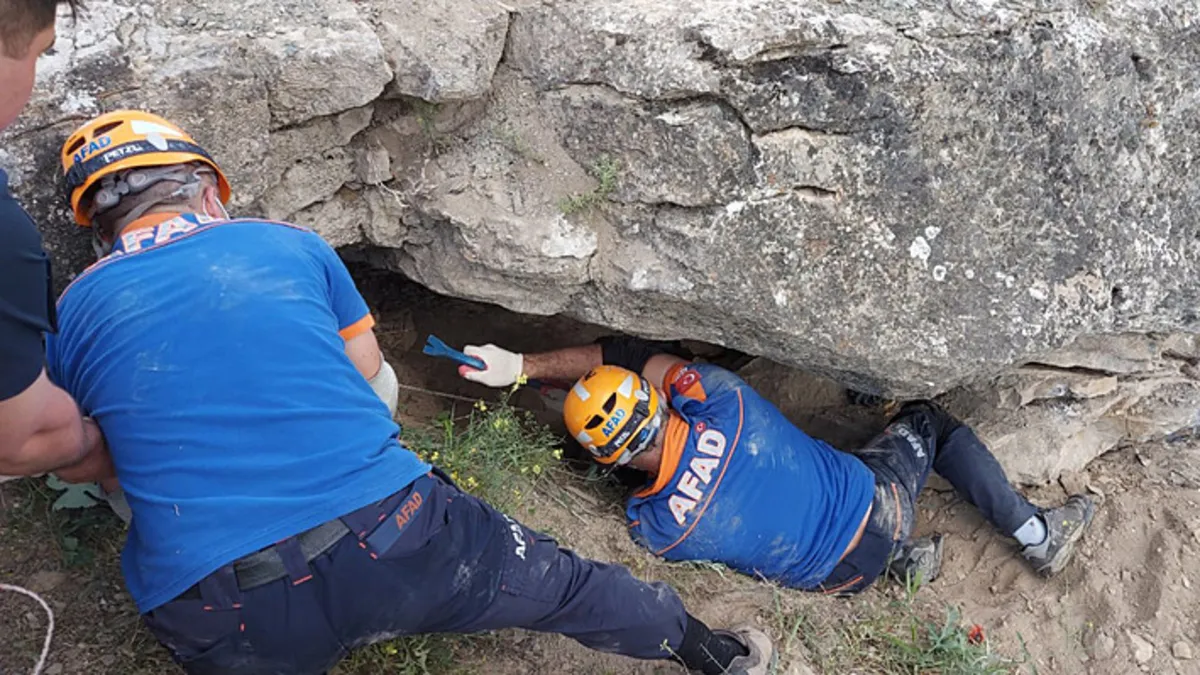 Kaçak kazı sonu oldu: Feci şekilde can verdi! Kaçak kazı sonu oldu: Feci şekilde can verdi!