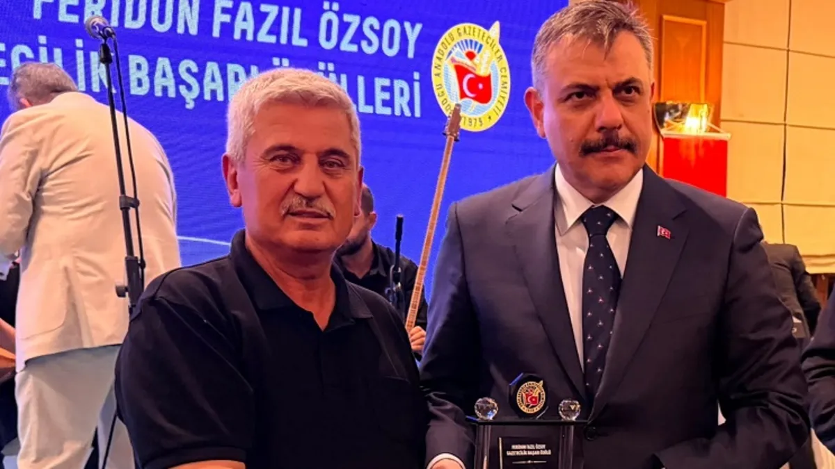 Sabah Gazetesi'ne verilen ödülün görseli.