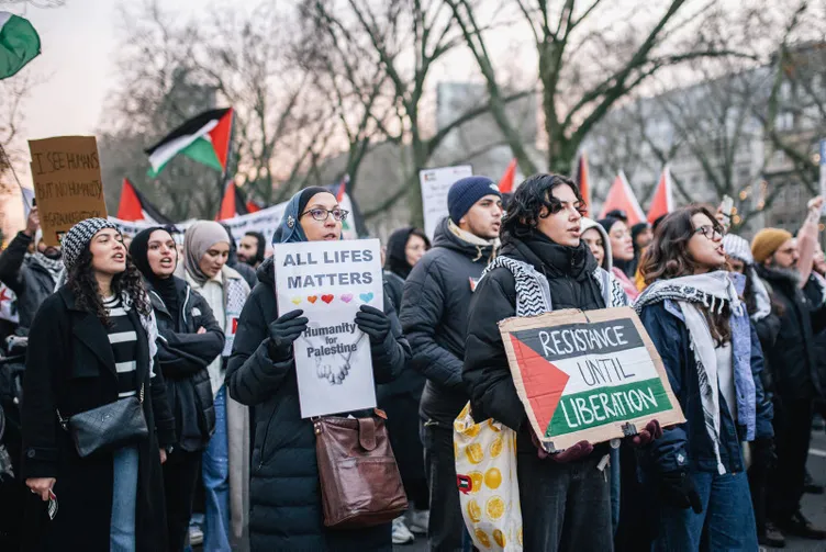 Dünya Gazze için ayakta! Beyaz Saray önünde 'Ölüm' protestosu....