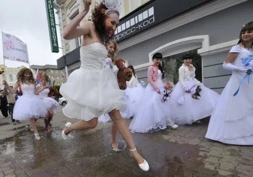 Rusya’da düğün festivali