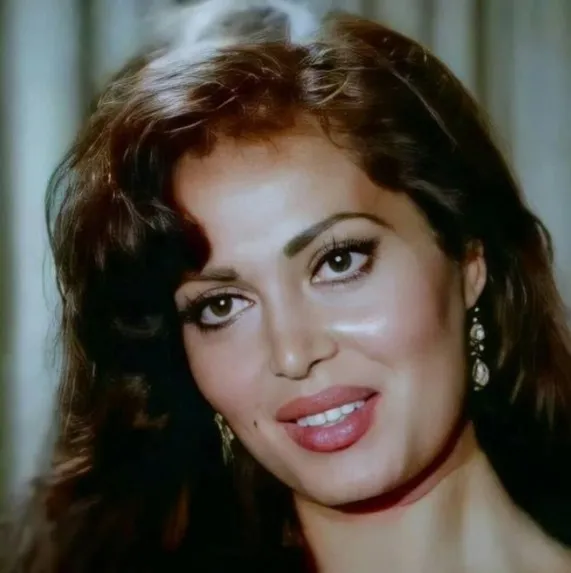 ’Selvi Boylum Al Yazmalım’ın bestecisiydi! Cahit Berkay’dan yıllar sonra gelen itiraf: Türkan Şoray’a aşıktım…