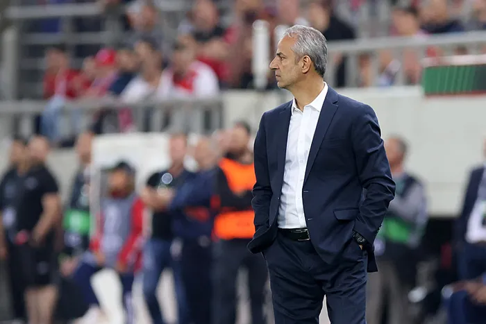 son-dakika-fenerbahce-haberi-ismail-kartal-olympiakos-maglubiyetini-degerlendirdi-turu-gecmek-adina-umutluyuz-1712865396287.jpeg