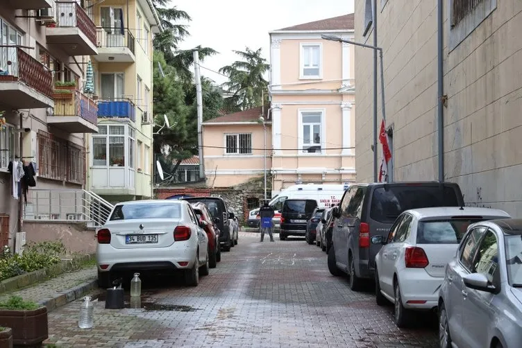 SON DAKİKA: Sarıyer'de Santa Maria Kilisesi'ne silahlı saldırı: 1 kişi hayatını kaybetti