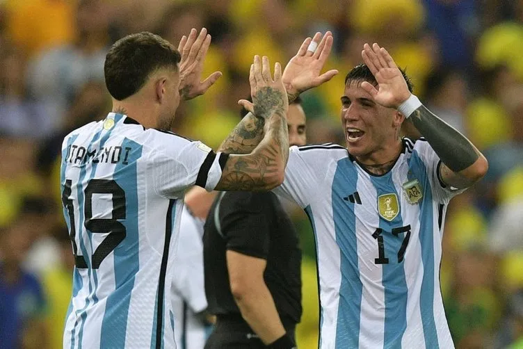 Son dakika: Brezilya-Arjantin maçında olay görüntüler! Messi takımı sahadan çekti...