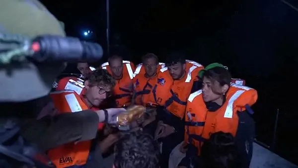 Katil İsrail ordusu Madleen Gemisi'ne müdahale etti