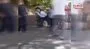Minibüste kadın ve erkek yolcunun 'öksürük' kavgası | Video