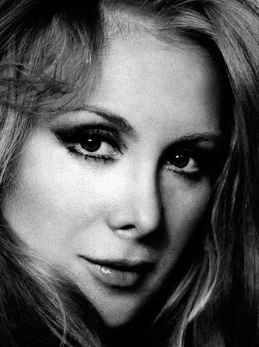 Vefatıyla hepimizi yasa boğmuştu! Yeşilçam’ın papatyası Filiz Akın’ın memleketini duyan inanamıyor: Bakın nereliymiş...