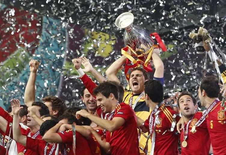 Euro 2012 Şampiyonu İspanya