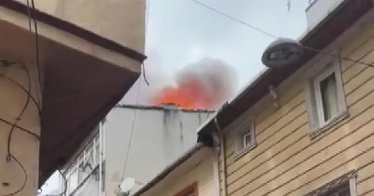İstanbul Fatih’te panik: Alevler kameraya yansıdı!