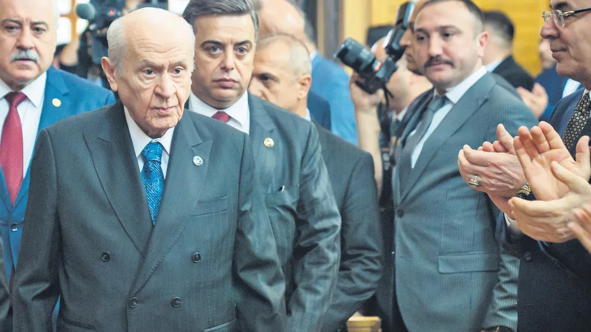 MHP Genel Başkanı Devlet Bahçeli konuşma yaparken
