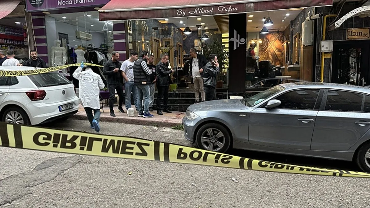 Cezaevi müdürü cinayetine adı karışmıştı! Berberde silahlı saldırıya uğradı