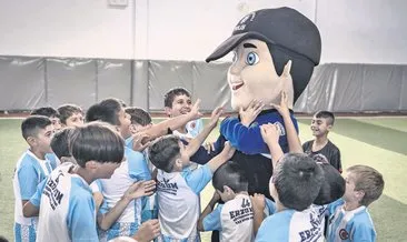 Ödüllü polisler hayata hazırlıyor