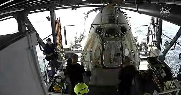 NASA astronotları ilk kez SpaceX kapsülü ile Dünya’ya döndü