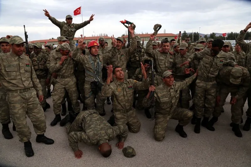 Libya askerleri, Türkiye'deki eğitimlerini tamamladı Galeri Türkiye