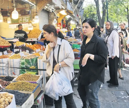 iranin-100-milyar-dolarlik-fonu-serbest-kaliyor-1781976902959.jpeg