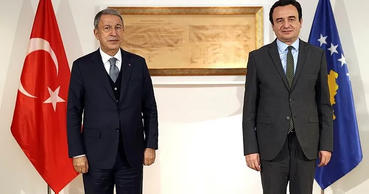 Milli Savunma Bakanı Hulusi Akar, Kosova Başbakanı Albin Kurti ile görüştü