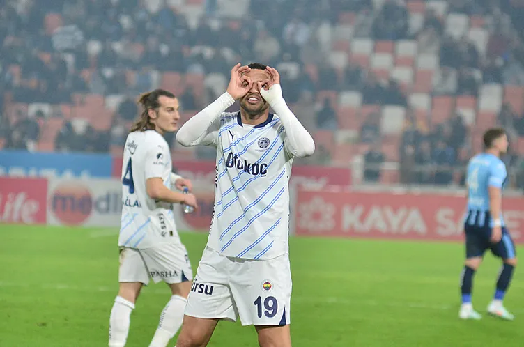 SON DAKİKA HABERİ: Mourinho’dan Halil Umut Meler’e şok tepki! Gol sonrası o hareketi gündem oldu...