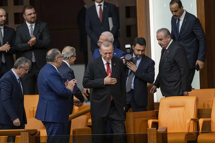 Son dakika: TBMM'de yeni dönem başlıyor! Bugün milletvekilleri yarın Başkan Erdoğan yemin edecek