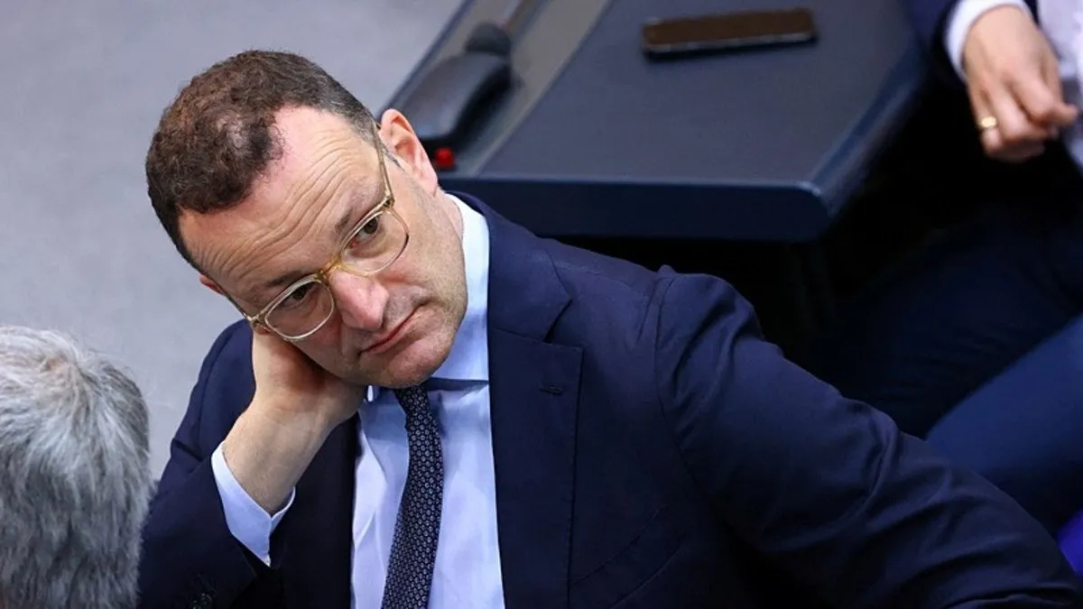 Eski Alman bakan köşeye sıkıştı