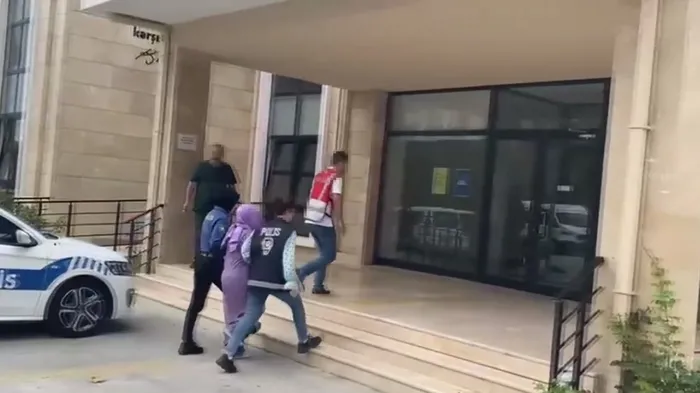 son-dakika-karlov-suikastinda-flas-gelisme-kritik-isim-istanbulda-yakalandi-1692084624474.jpg Son dakika: Karlov suikastında flaş gelişme! Kritik isim İstanbul’da yakalandı…