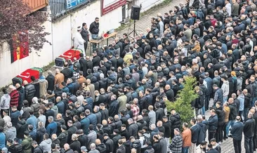 Gözyaşlarıyla ve dualarla uğurlandılar