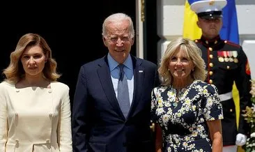 Zelenskiy’nin eşi Beyaz Saray’da çiçeklerle karşılandı