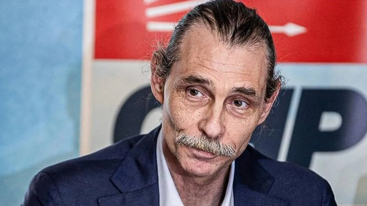 Etimesgut Belediyesi’ne usulsüzlük operasyonu: 4 gözaltı Etimesgut Belediyesi’ne usulsüzlük operasyonu: 4 gözaltı