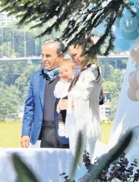 Skandalı minik Tekin ortaya çıkardı