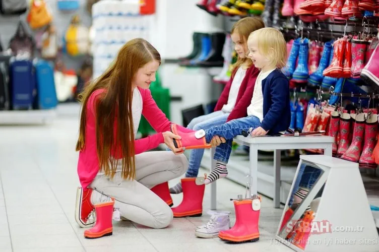 Yanlış ayakkabı çocuğun ayak sağlığını bozabilir bu uyarılara dikkat!