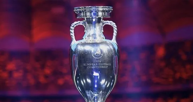 EURO 2032 ev sahipliği için Türk ve İtalyan heyetleri sunumlarını tamamladı EURO 2032 ev sahipliği için Türk ve İtalyan heyetleri sunumlarını tamamladı