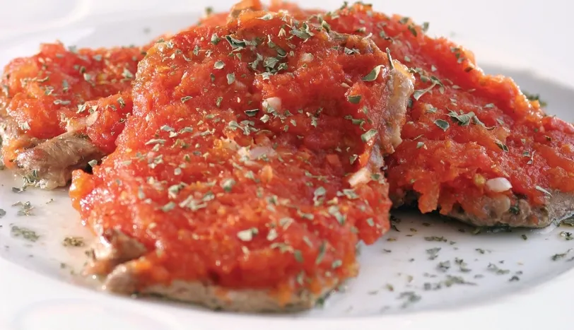 Fırında Domates Soslu Biftek Tarifi Et Yemekleri Sofra