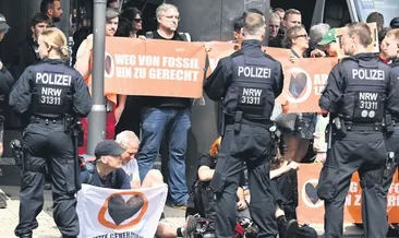 Aktivistlere şafak baskını