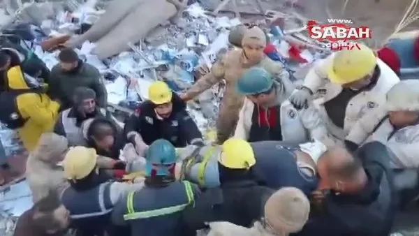 Madenciler 82 saat sonra enkaz altından kurtardı | Video