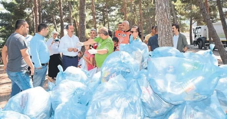 Hatay’ın Belen ilçesinde gönüllüler çöp topladı