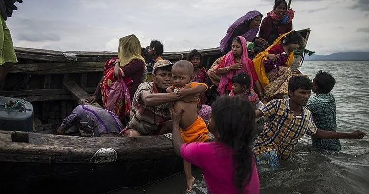 Arakanlı Müslümanları taşıyan tekne alabora oldu: 6’sı çocuk 12 ölü
